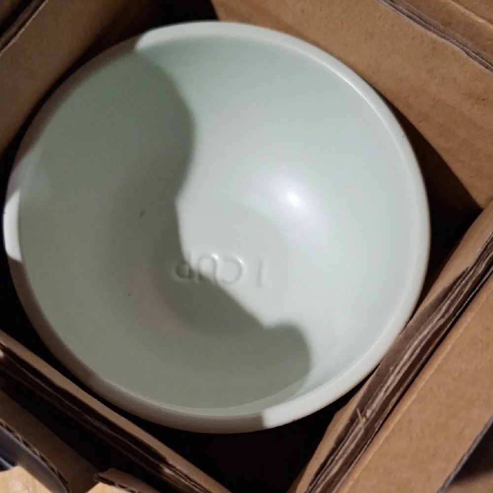 New in Box Greg Natale Ceramic Measuring Cup‎ Set Light Green